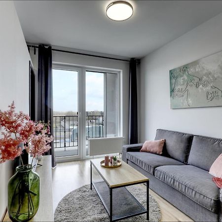 Star Cozy Apartment In A Modern Neighborhood Bratislava Exterior foto